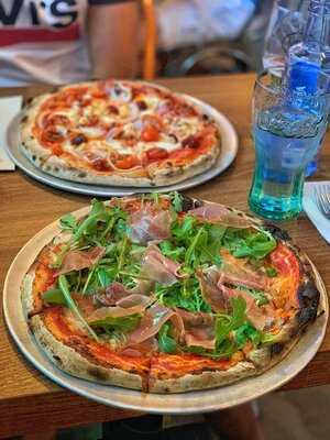 400 Grados Pizza - Maria De Molina