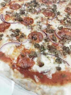 Pizzería Illuminati