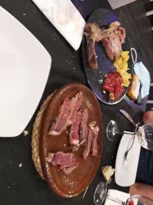 Cuyabros Food And Drink