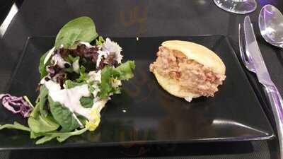 Cuyabros Food And Drink