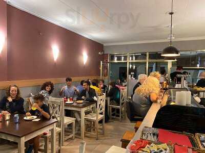 Los Primos Bar Cervecería