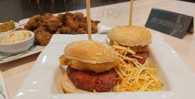 De Cuchillo Y Tenedor