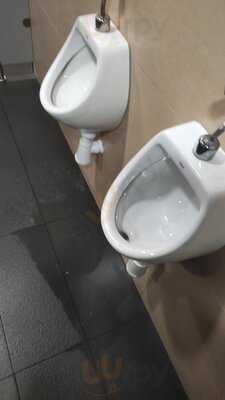 Burger King - Photo 8