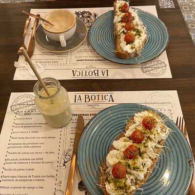 La Botica