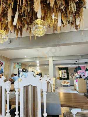 Lola & Lía Espacio Gastronómico