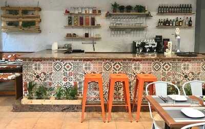 Artesana Cocina Peruana