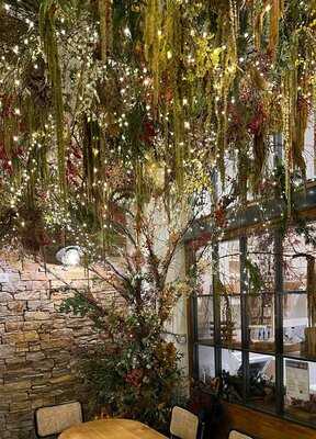 Amaranto Bakery Concept Store