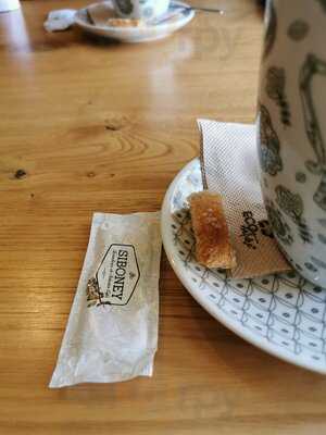 Amaranto Bakery Concept Store