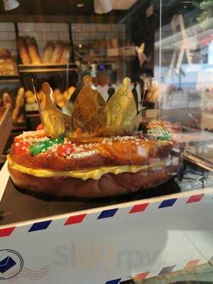 Petisu Sweets & Coffee