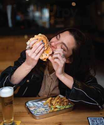 Chivuo's Slow Street Food