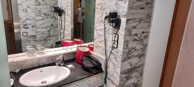 Hotel Catalonia Parque Güell