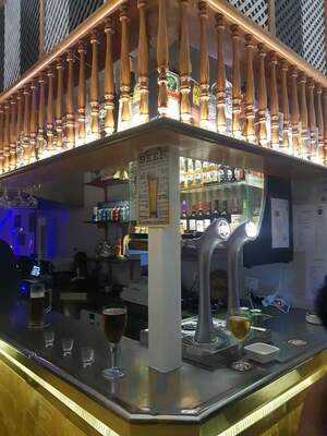 Bar Clavel - Bistró & Copas