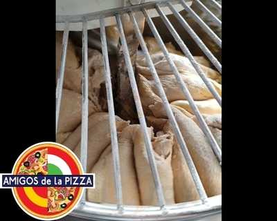 Amigos De La Pizza