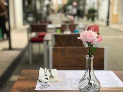 Mini Thai Restaurant