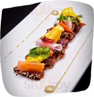 Cervecería Restaurante J & J