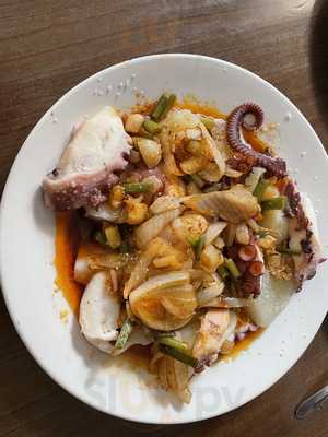 Cervecería Restaurante J & J