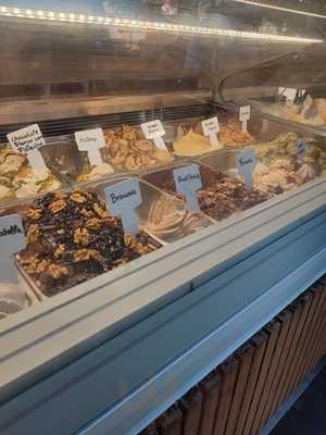 Bambola Gelato Crepes & Gofres