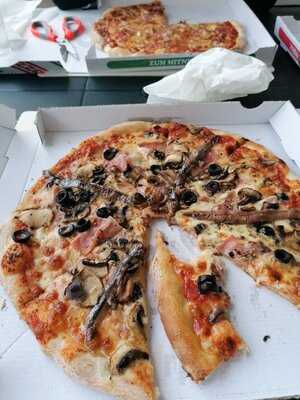 La Pizzzeria De L'alex