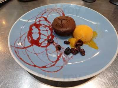 Pomidou Art & Lounge