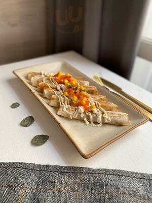 Mandarina Plant Based Kitchen