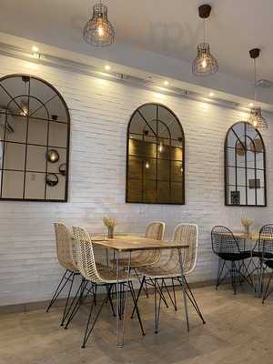 Mandarina Plant Based Kitchen