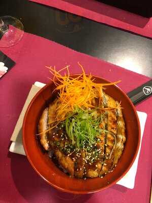 M Restaurante Japonés