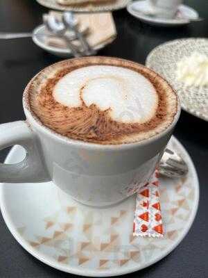 Puerta Triana - Barra Sevillana