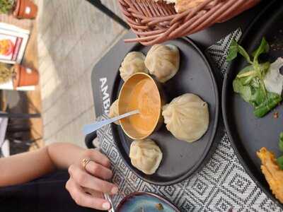 Pahuna Nepalese & Indian Restaurant