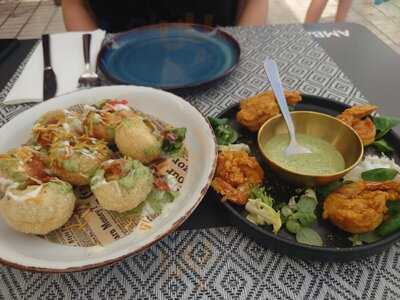 Pahuna Nepalese & Indian Restaurant