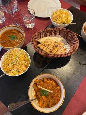 Pahuna Nepalese & Indian Restaurant