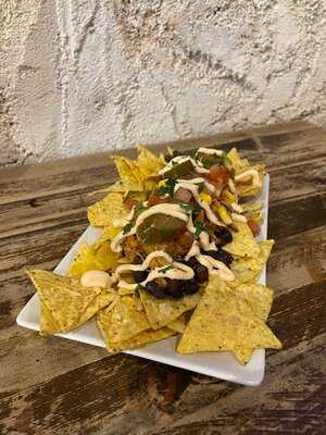 Frida Luna Bar & Grill