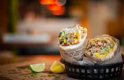 Frida Luna Bar & Grill