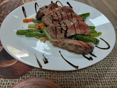 La Tahona Bar De Tapas