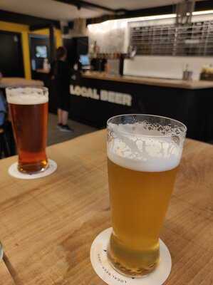 Local Beer 12 Grifos