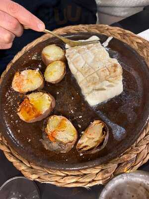 Asador Brasería Escudo Del Carmen