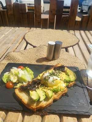 Safari Brunch & Drink