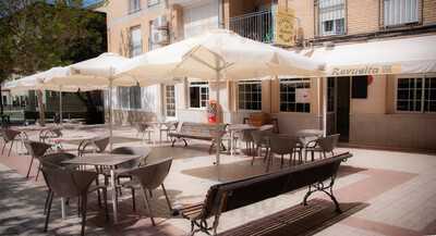 Pizzería La Revuelta