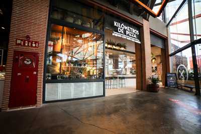 Kilómetros De Pizza