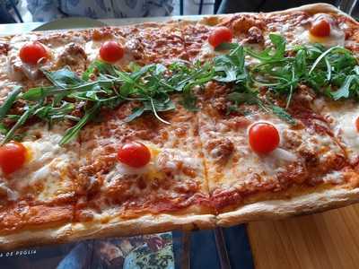 Kilómetros De Pizza