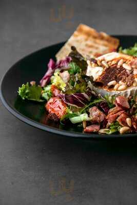 La Mafia Se Sienta A La Mesa Málaga– PacÍfico