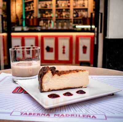 Del Barrio Taberna Madrileña