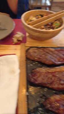 Tropicaña Churrascaria Y Pizzería