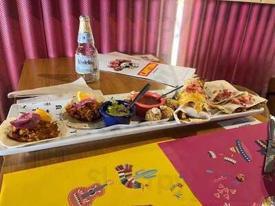 Cantina Mariachi Chinorros