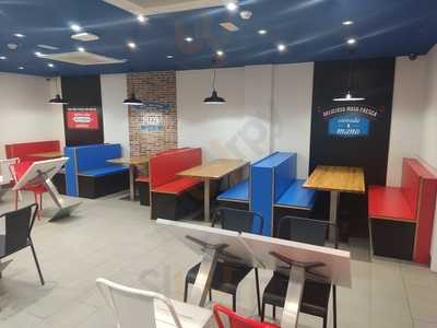 Domino's Pizza Andres Mellado