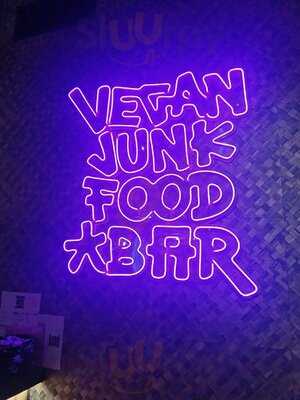 Vegan Junk Food Bar - El Born