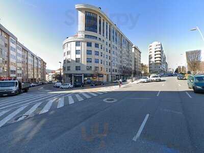 Domino's Pizza Av Castelao