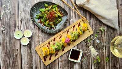 Dvicio Sushi By Kanae