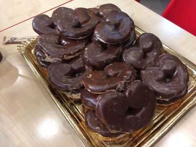 Pasteleria La Rosa - Panaderia Y Pasteleria En Carabanchel