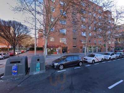 Pasteleria La Rosa - Panaderia Y Pasteleria En Carabanchel