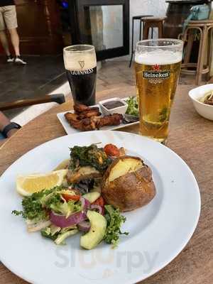 Grace O'malleys Irish Bar & Restaurant